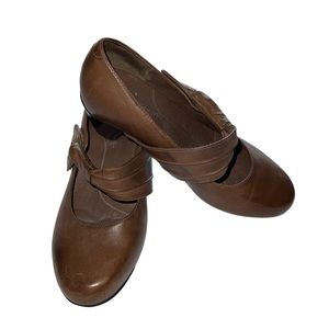 Rose Petals by Walking Cradles 8.5W